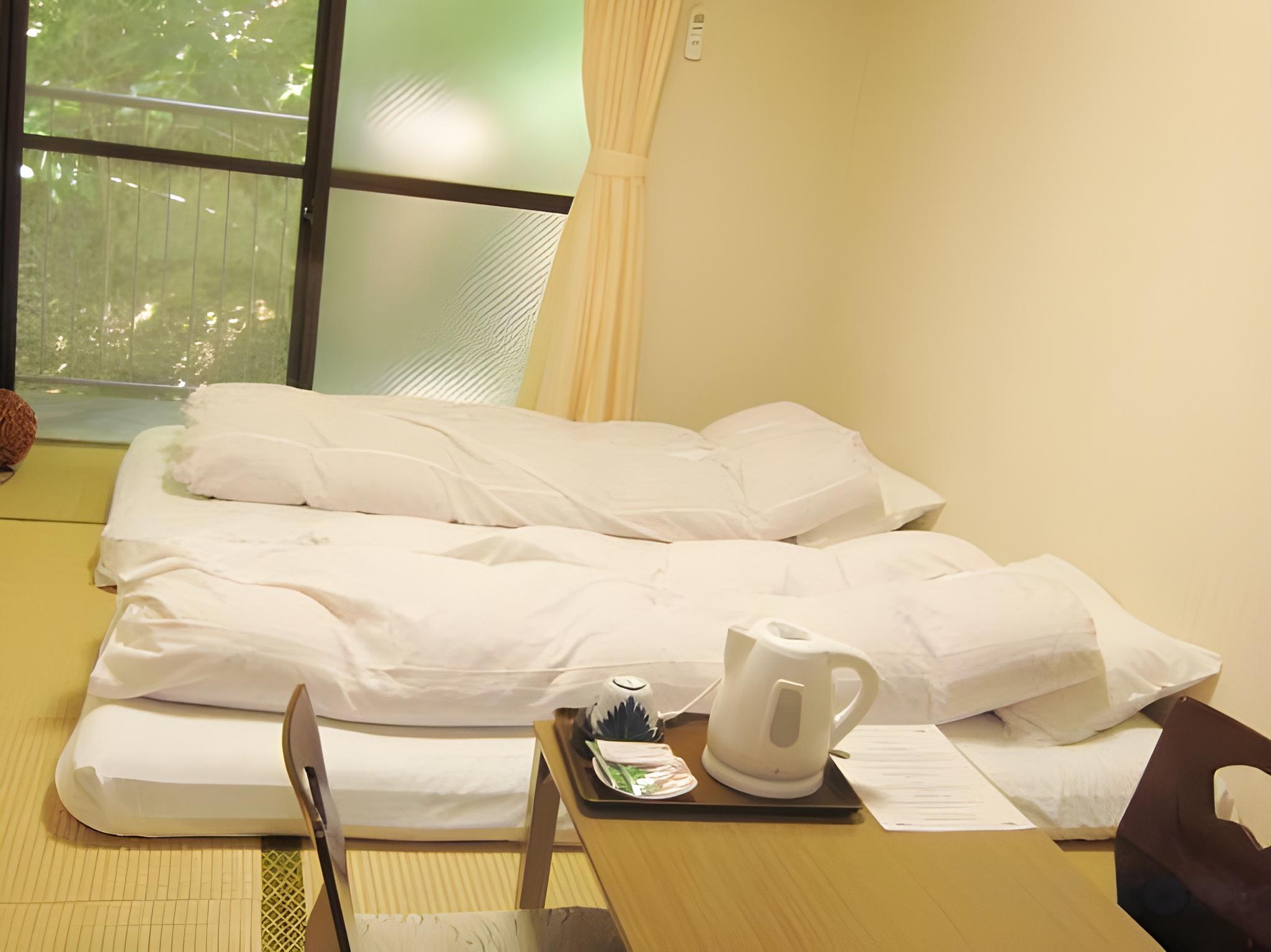Economy, Futon Bed, Mountain Side