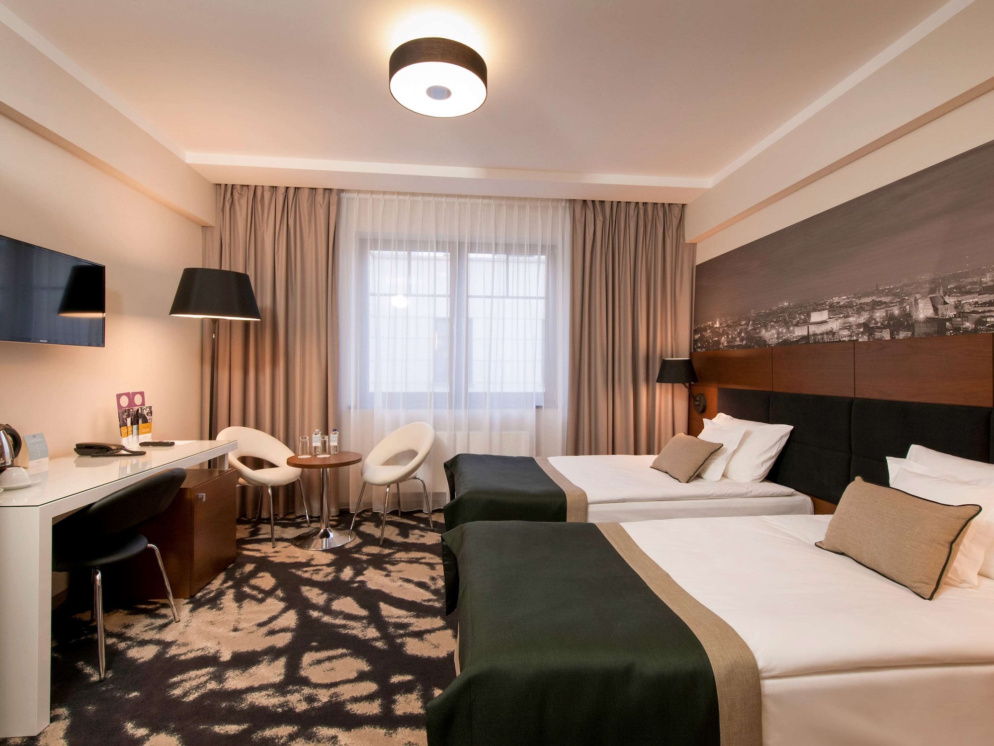غرفة بريفيليج بسريرين منفصلين، Mercure Bydgoszcz Sepia 3/8