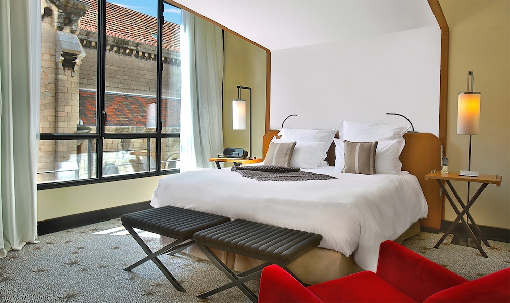 Five Seas by Inwood Hotels 12/60