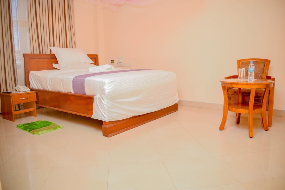Silver Paradise Hotel 19/31