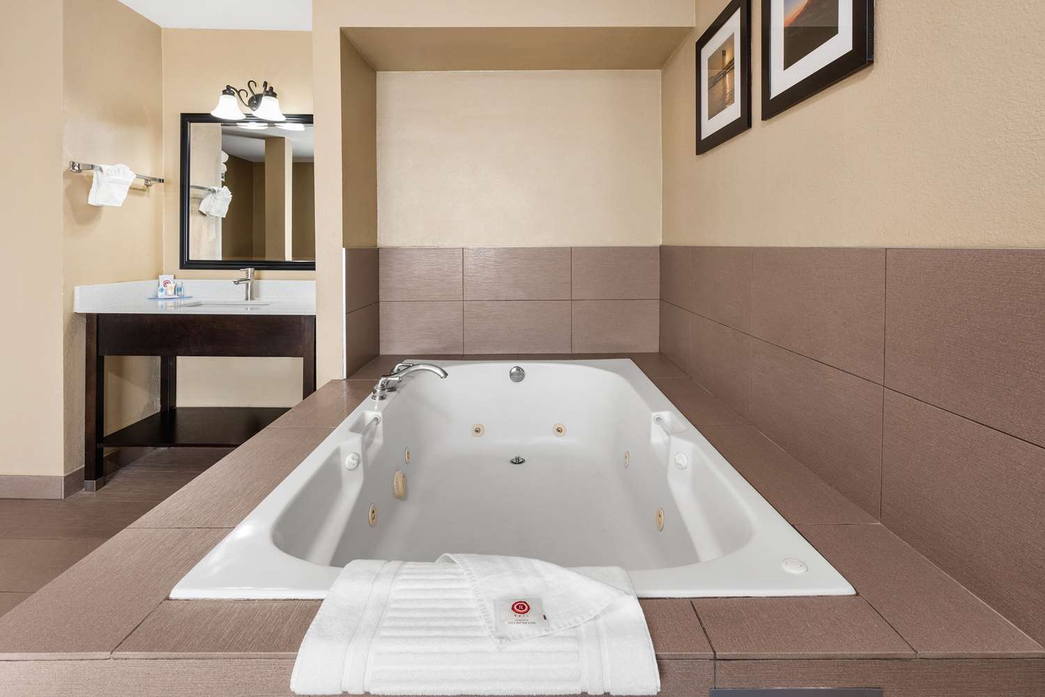 Comfort Inn & Suites Vancouver Downtown City Center 48/48