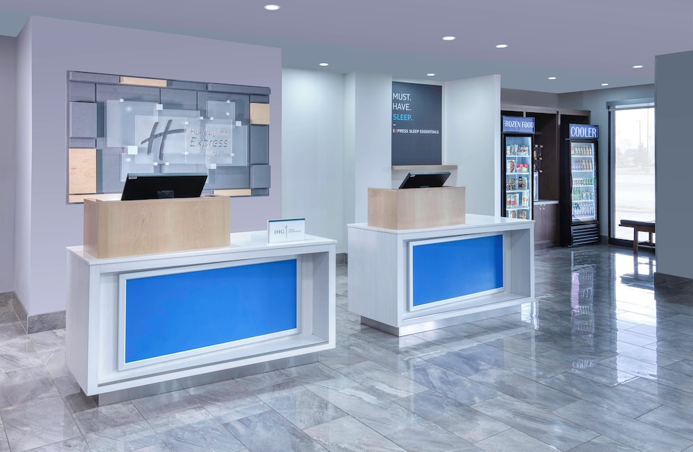 Holiday Inn Express & Suites Mississauga-Toronto Southwest, an IHG Hotel 9/71