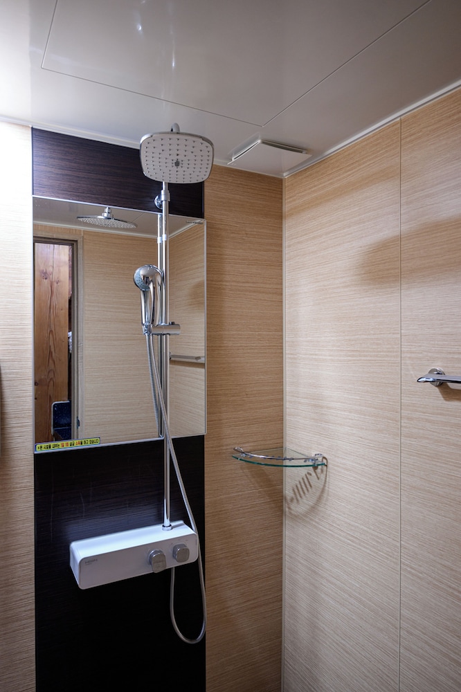 Wangyijimil Hanok Hotel 25/46