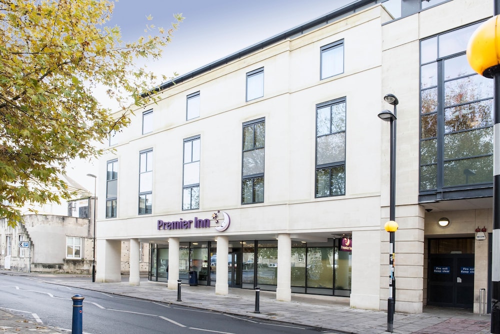 Premier Inn Bath City Centre in BATH