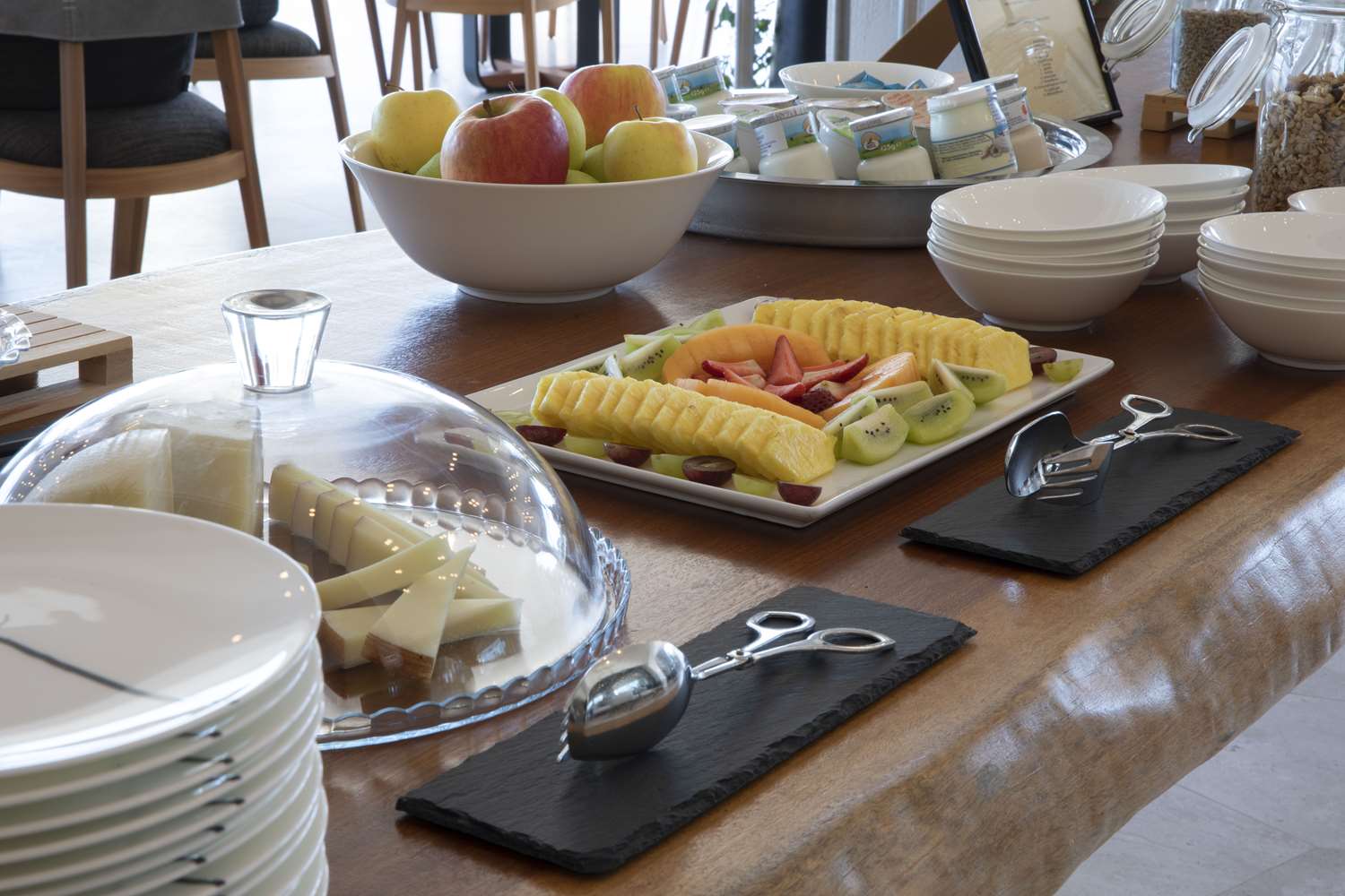 Sulia House Porto Rotondo, Curio Collection by Hilton 66/99