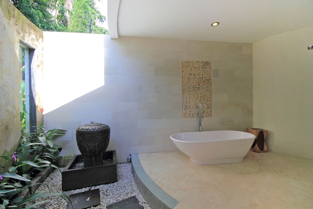 Villa Amrita 43/47