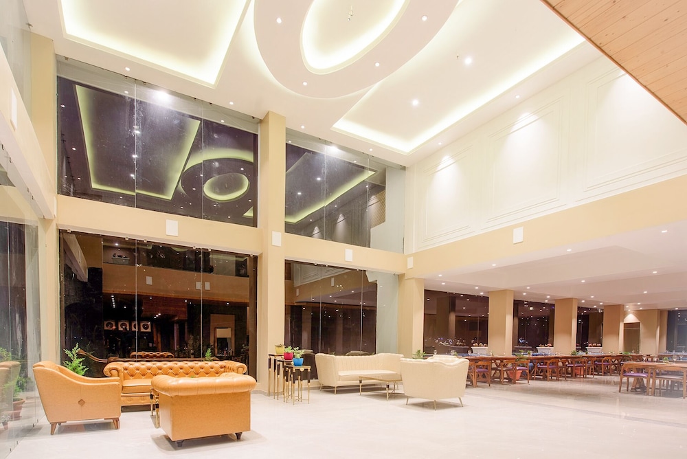 Naturevilas Sarovar Premiere Manali 60/65