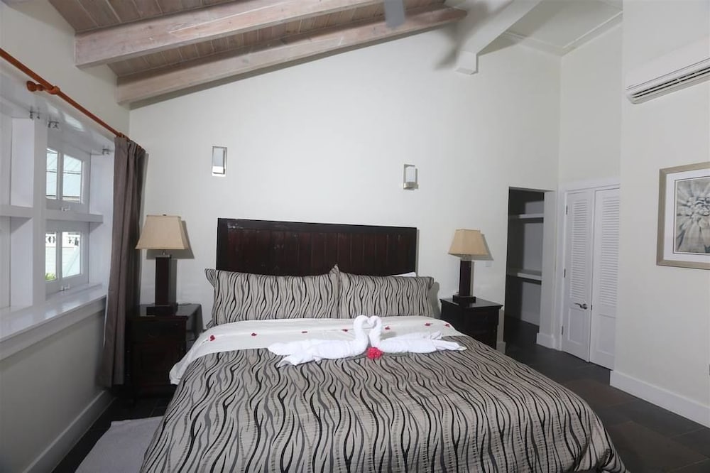Marigot Beach Club and Dive Resort 22/75
