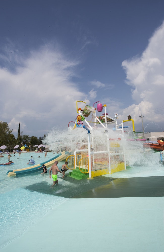 Sisan Family Resort 27/37