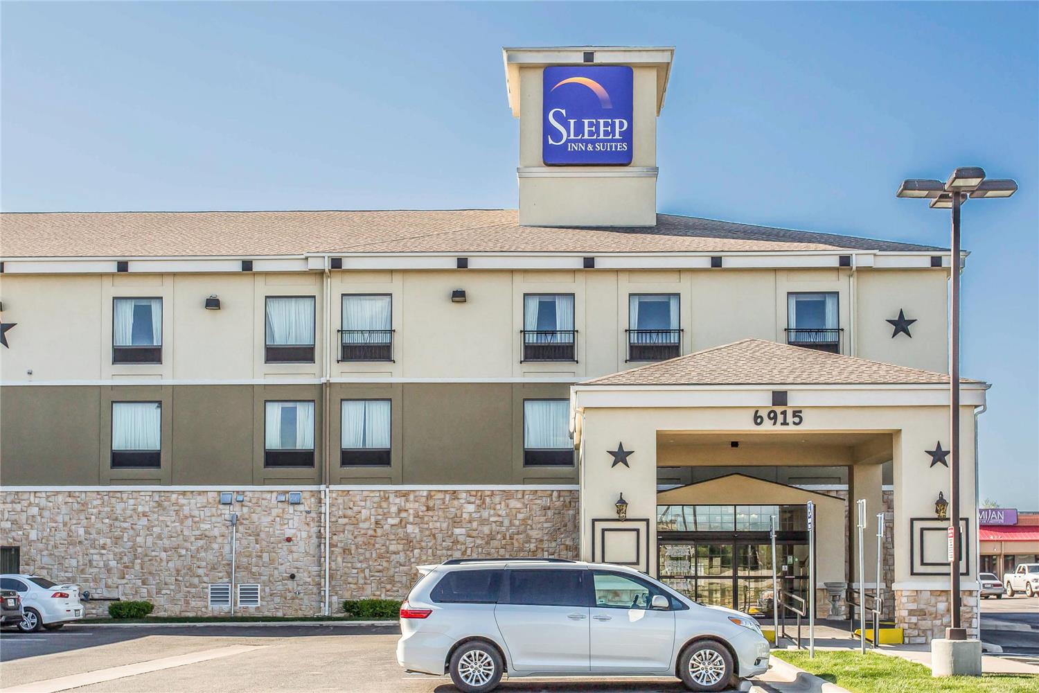 Sleep Inn & Suites West Medical Center 15/19