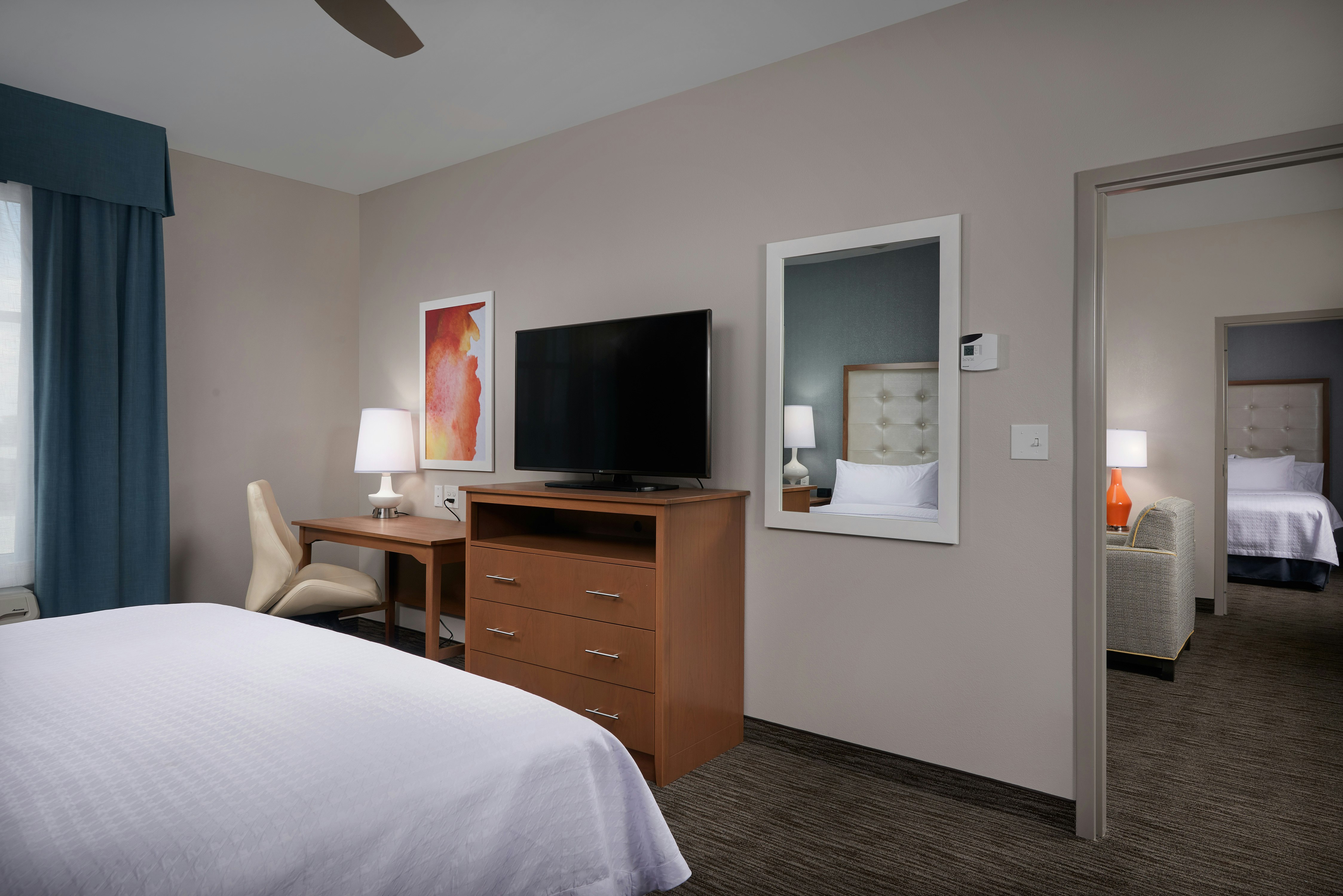 2 Bedrooms, Suite, 1 King or 2 Queen Beds