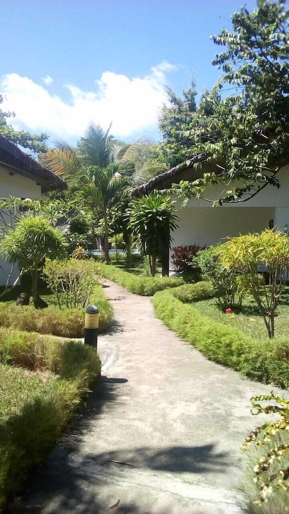 Kintana Beach Resort & Spa 13/25