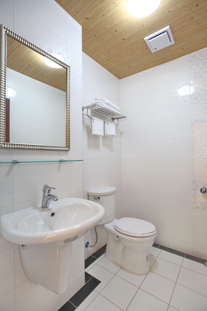 Anping 72 Hostel 62/62