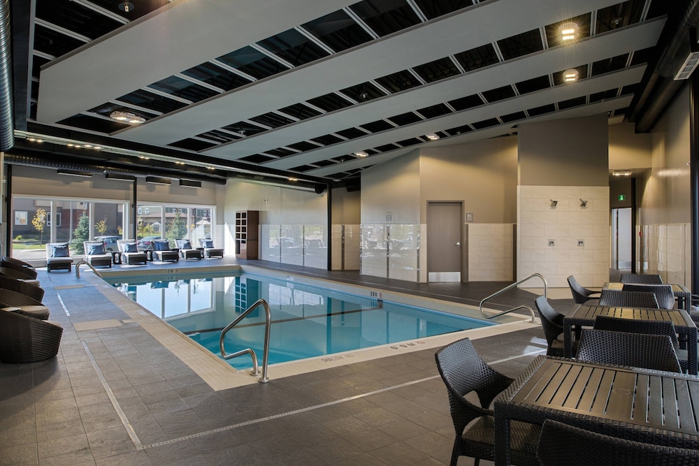 Towneplace Suites Saskatoon 1/30