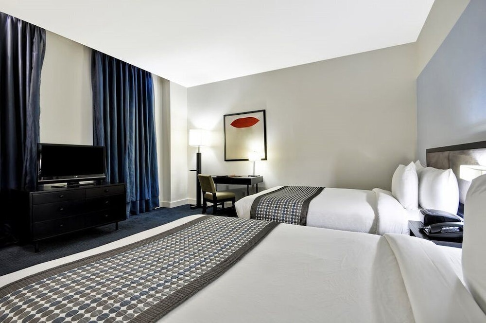 The Chemists Club Hotel 8/21