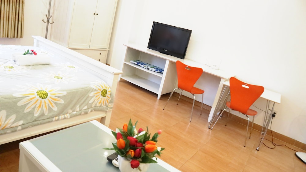 Smiley Apartment 3 42/50