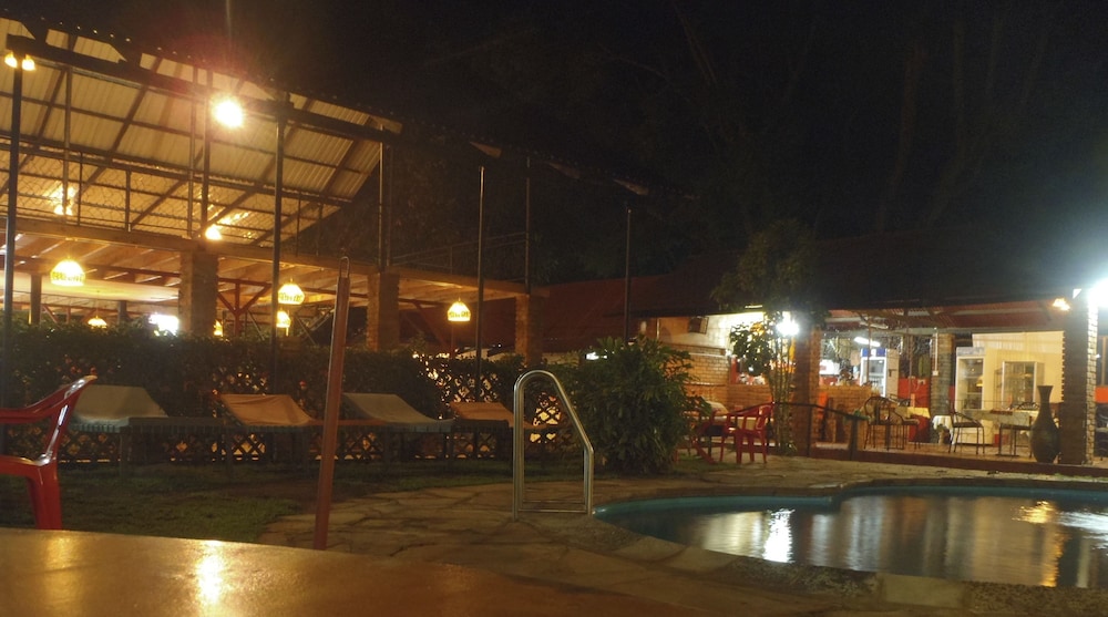 Outpost Lodge 38/40