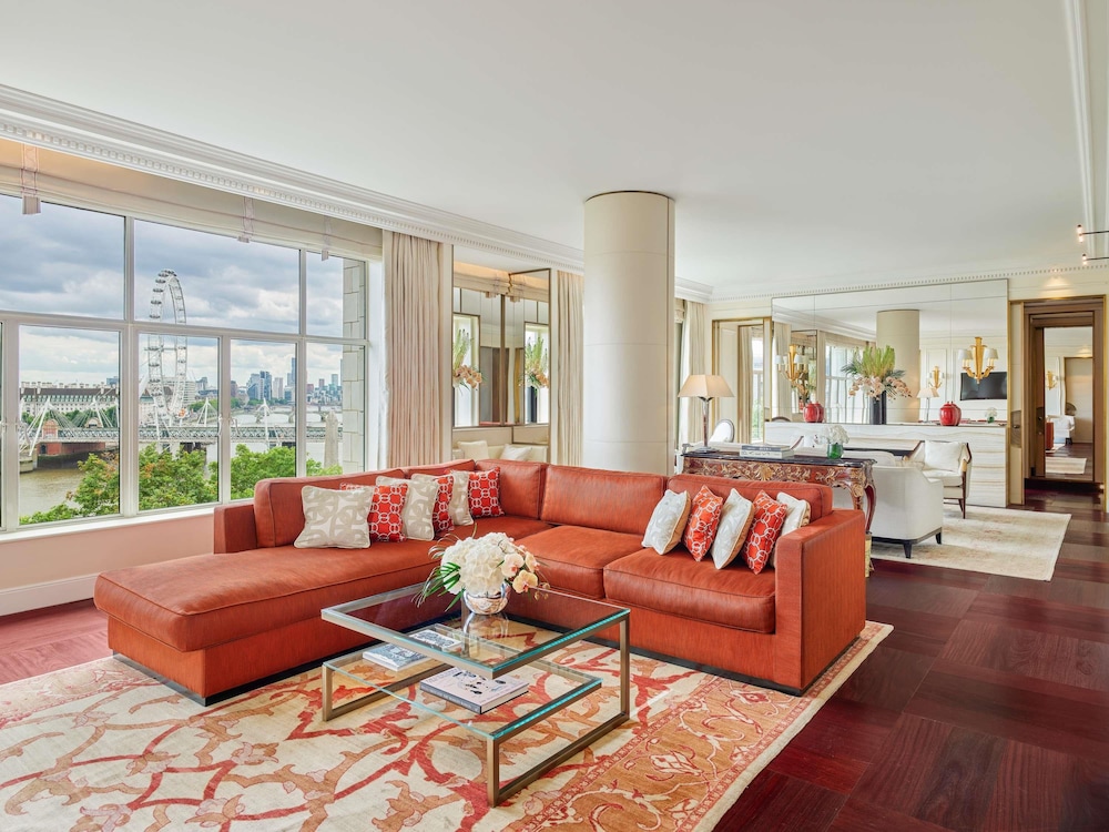 The Savoy Hotel 29/50