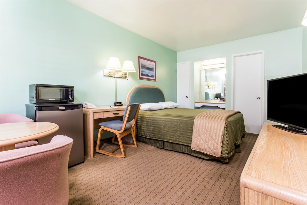 Sather Berkeley, SureStay Collection by Best Western 14/17