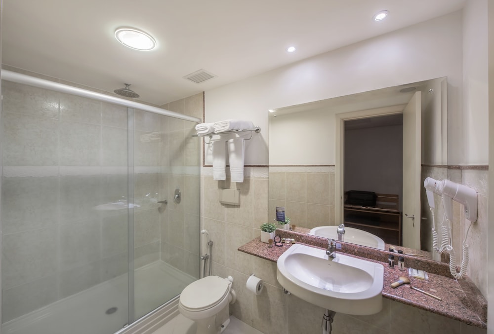 Hotel Intercity Caxias do Sul 17/66