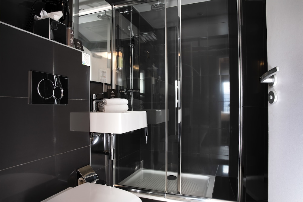 HOTEL MARAIS HOME(Formerly Ho Marais) 27/68