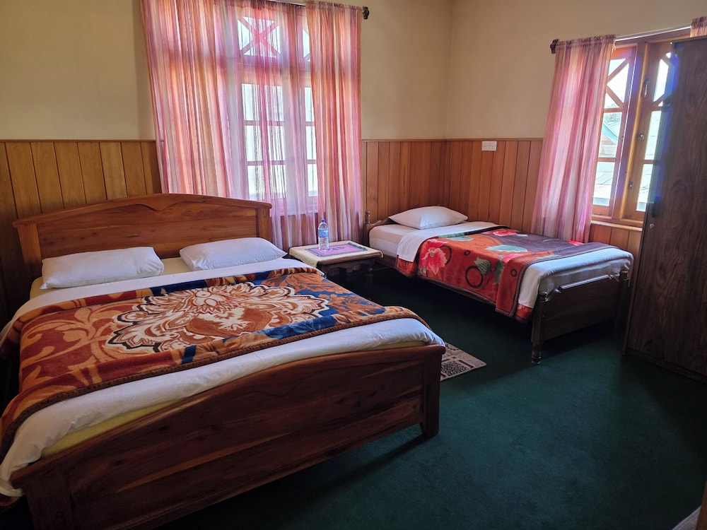 STANDARD, TWIN BEDS
