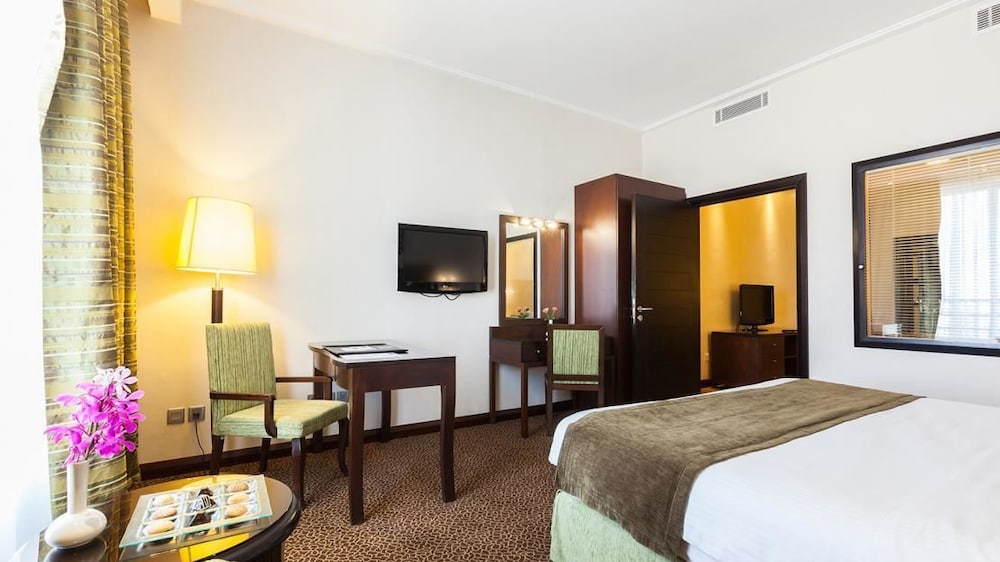 Ayass Hotel 15/74