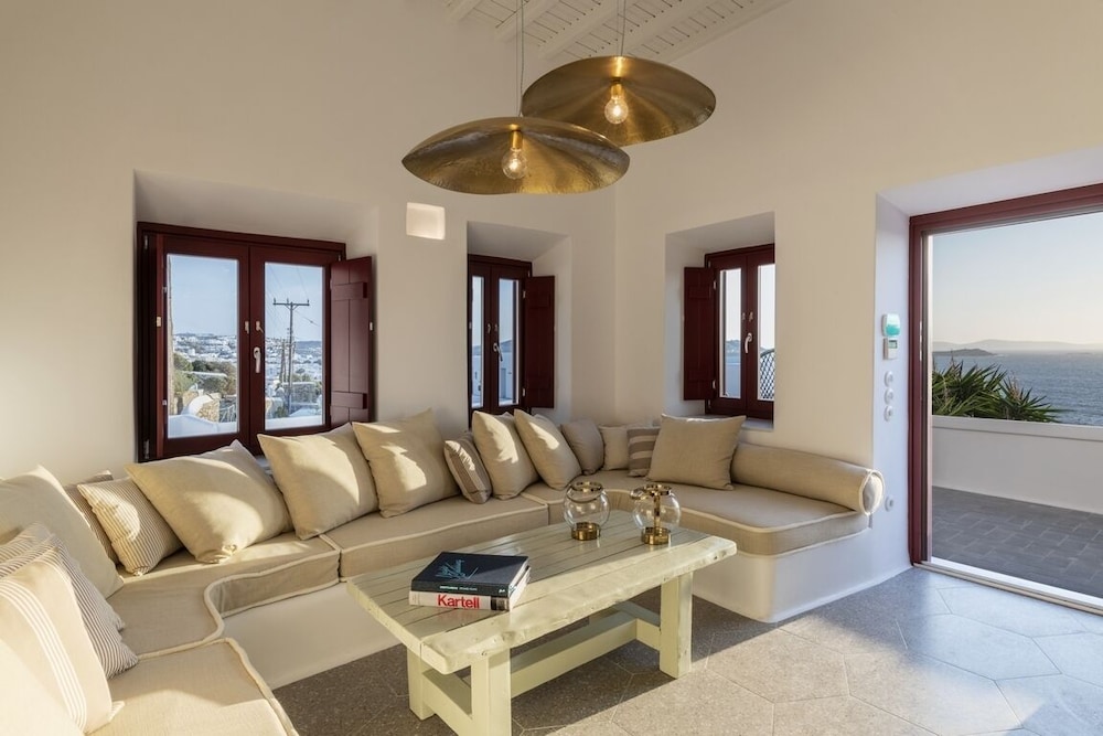 Porto Mykonos Hotel 54/69