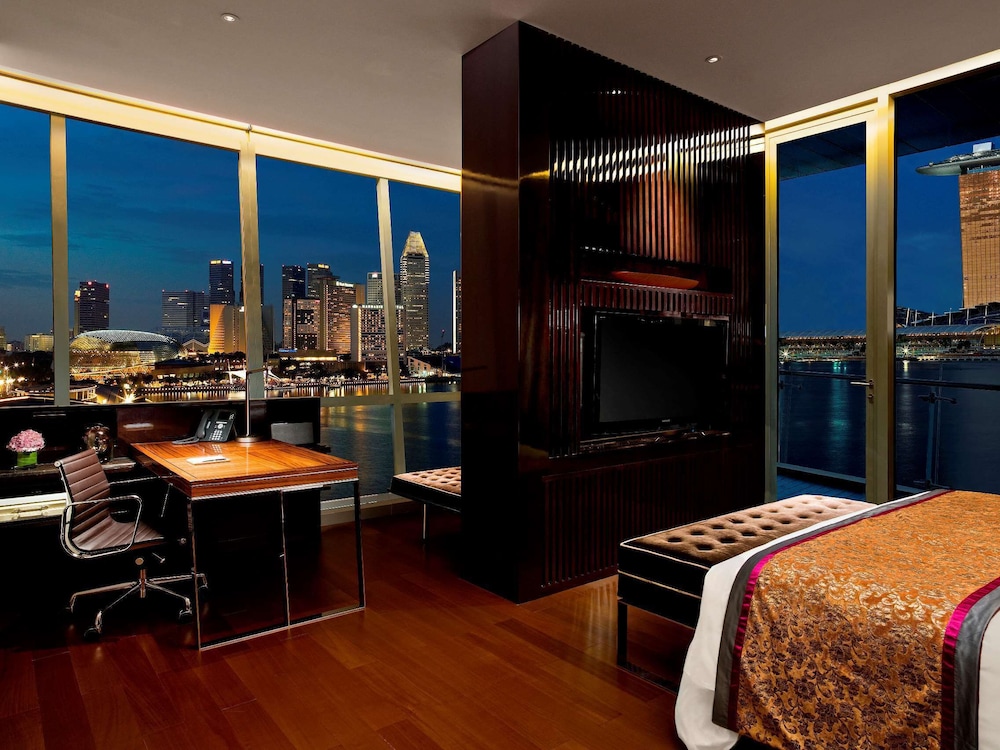 The Fullerton Bay Hotel Singapore 63/79