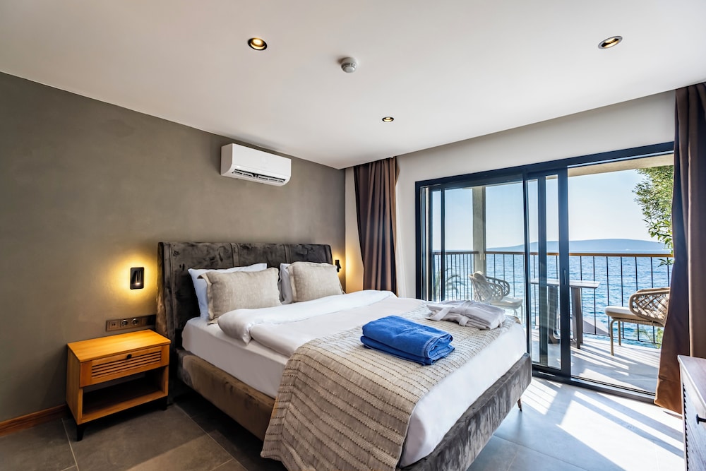 Superior, Sea View