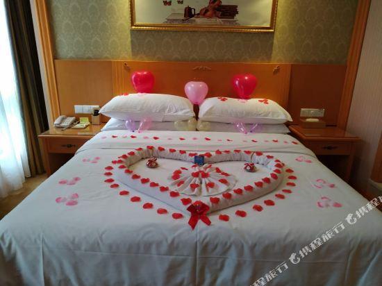 Vienna International Hotel (Wuhan Polar Ocean World) 28/50