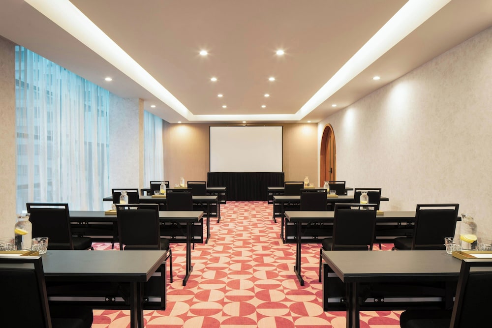 HONEYROSE Hotel, Montreal, a Tribute Portfolio Hotel 39/47
