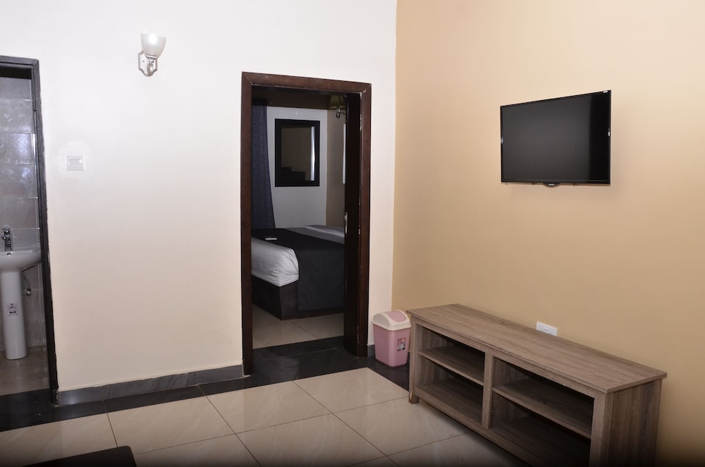 Residency Hotel Enugu 23/31