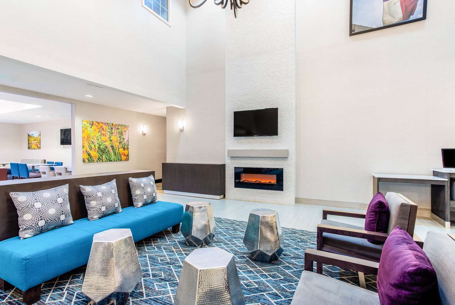 La Quinta Inn Suites Hillsboro 22/46
