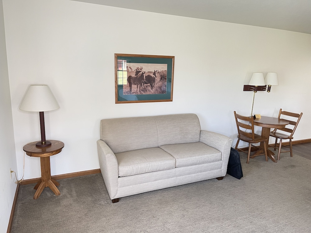 Farmstead Inn & Conference Center 30/47