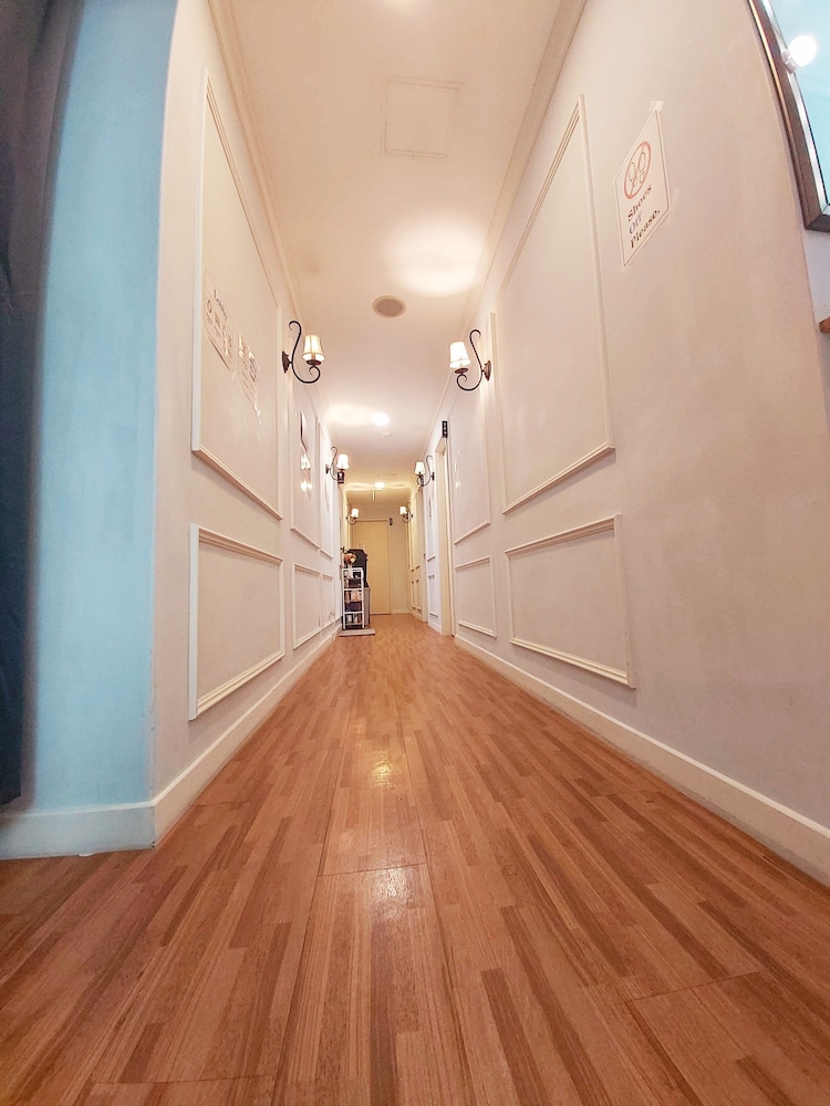 Blueboat Hostel Myeongdong 23/40