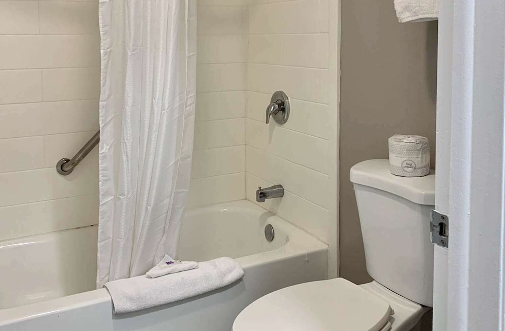 Motel6 Ogden, UT - 21st Street 23/24