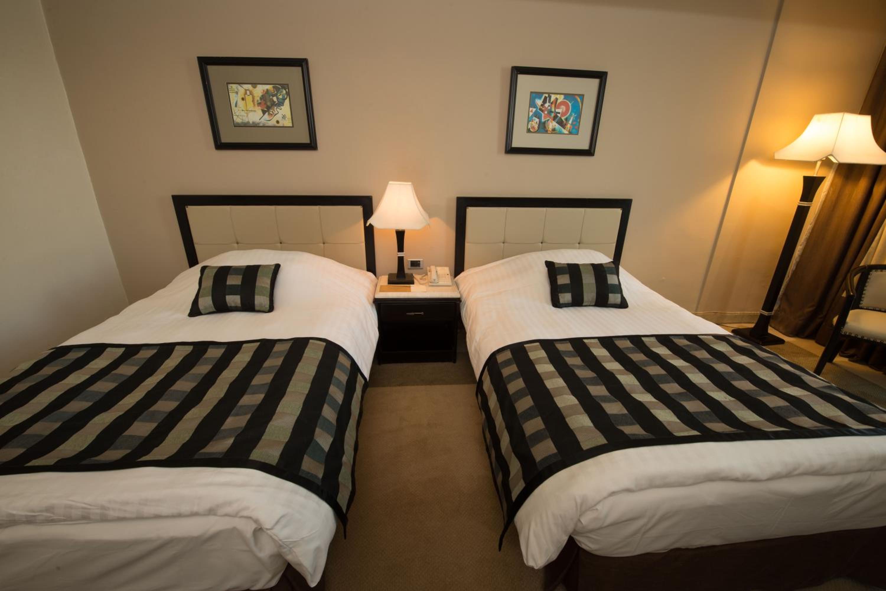 Room, Twin Beds, Small