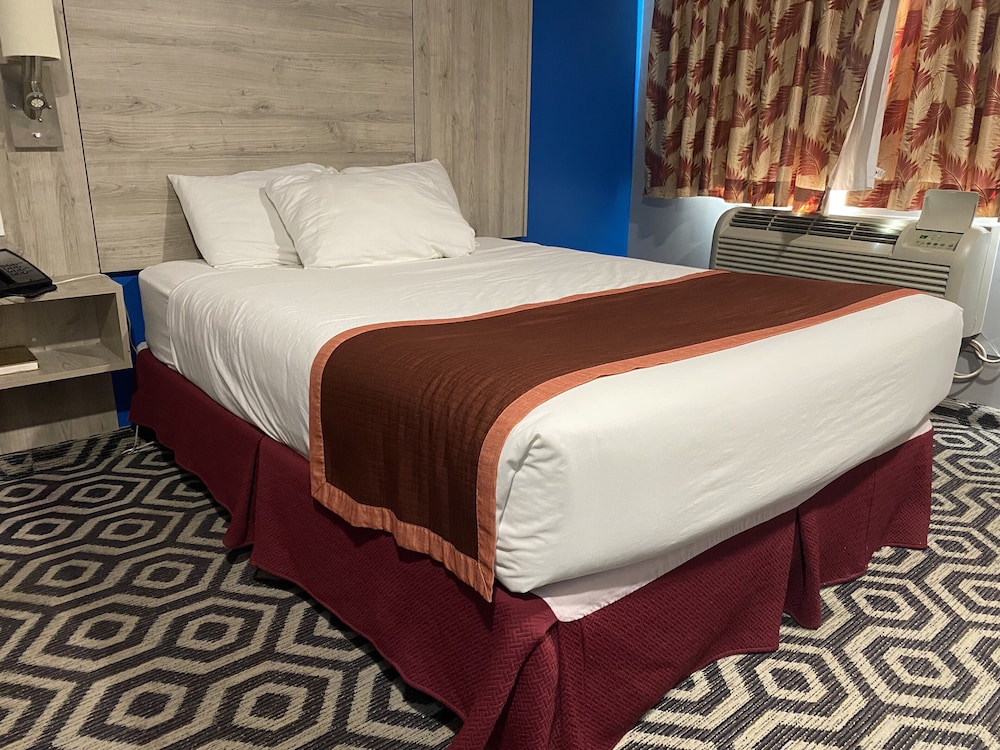 Ramada by Wyndham Medicine Hat 35/75