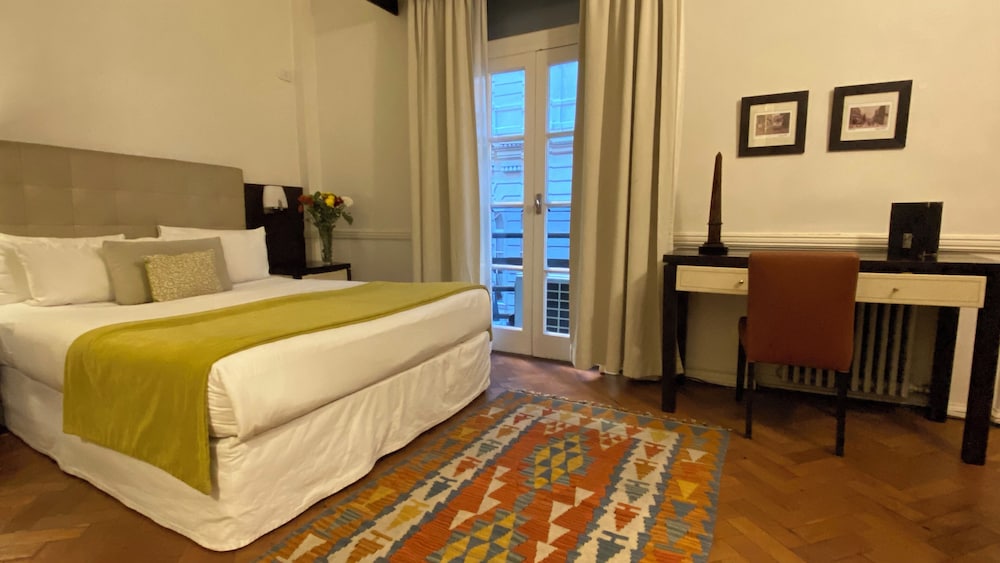 ULISES RECOLETA SUITES 16/64