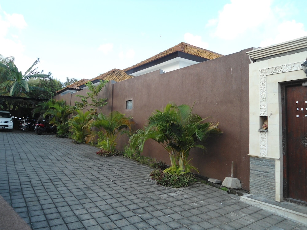 Arya Residence 17/23