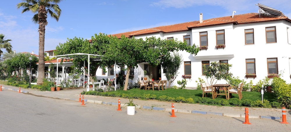 Teos Lodge Pansiyon & Restaurant 49/55