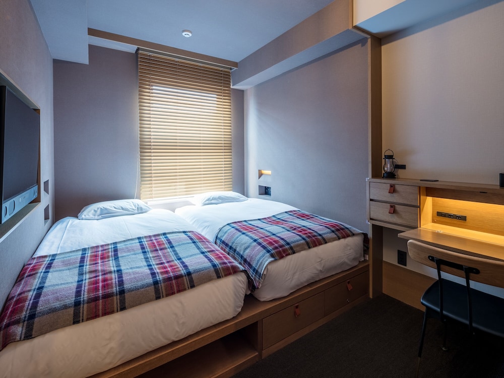 STANDARD, TWIN BEDS