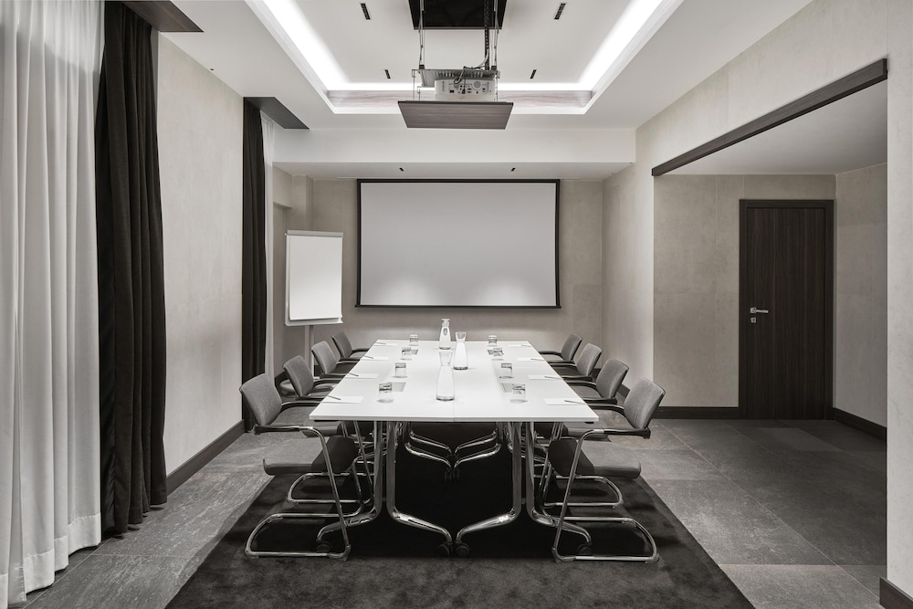 Hyatt Centric Milan Centrale 72/78