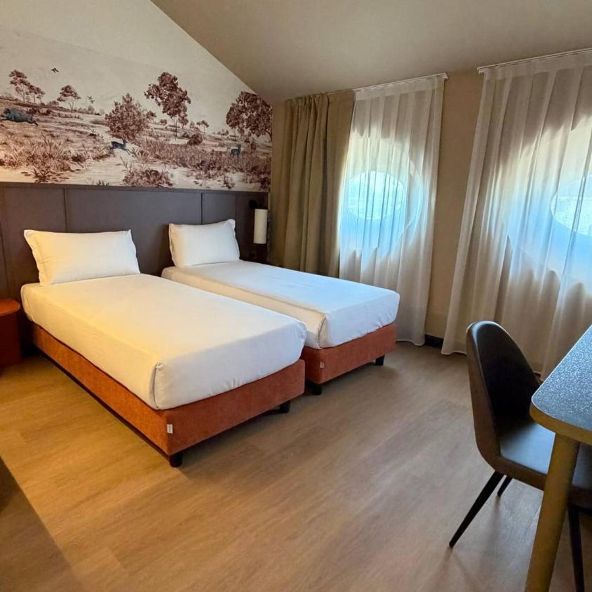 Deluxe, Double Bed, Annex, Unaway Hotel Occhiobello 2/7