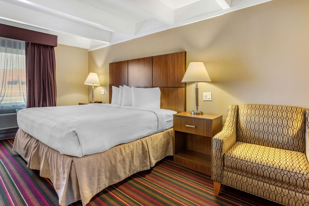 Standard, King Bed