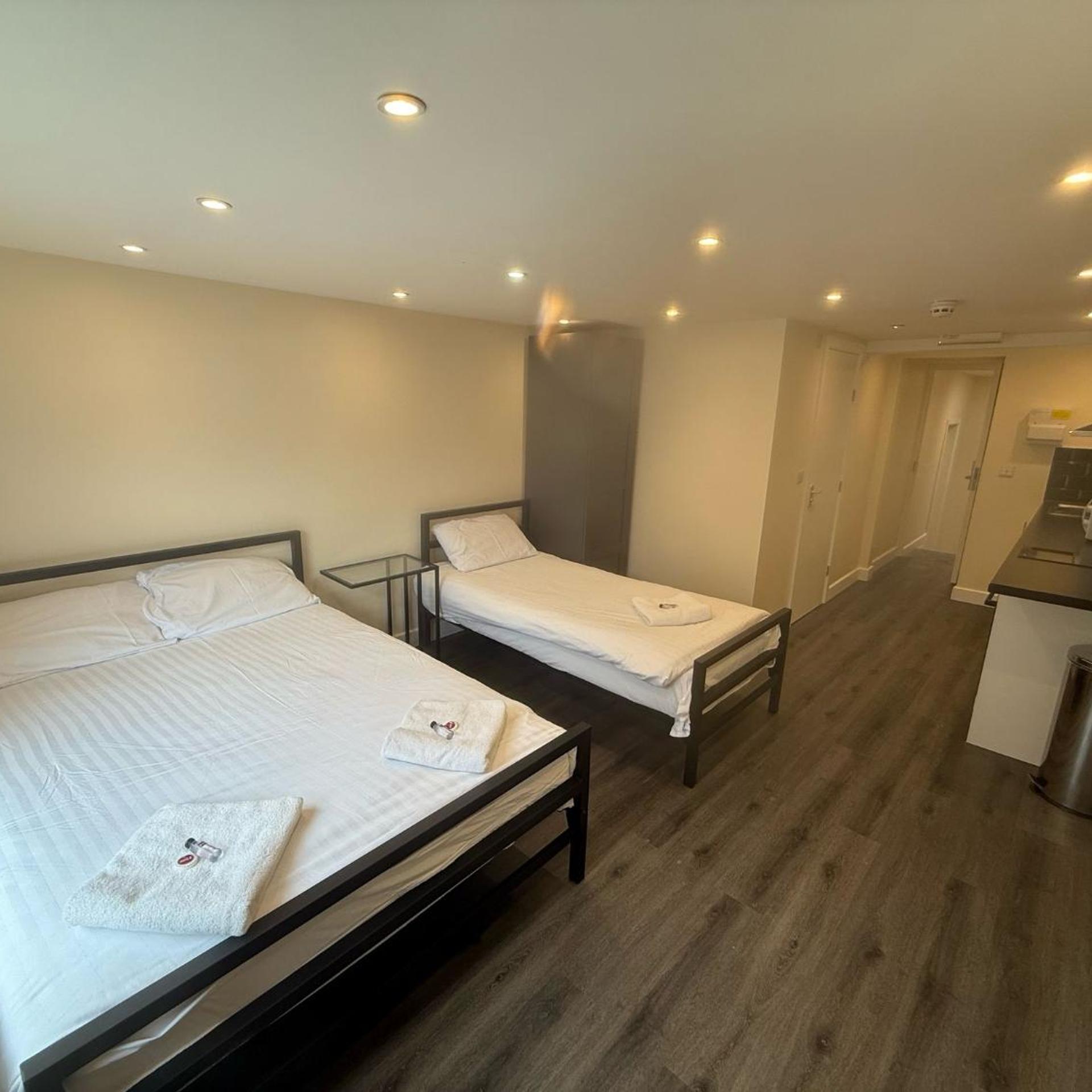استوديو سوبيريور بسرير فردي، Saba Hotel London 2/3