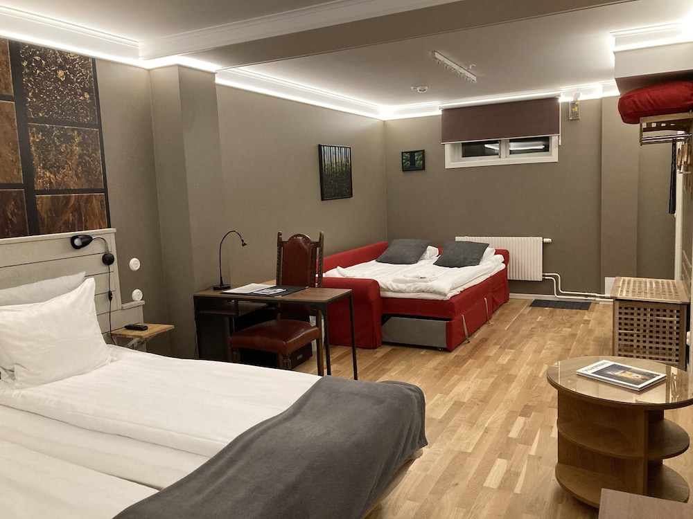 Södra Hotellet 12/50