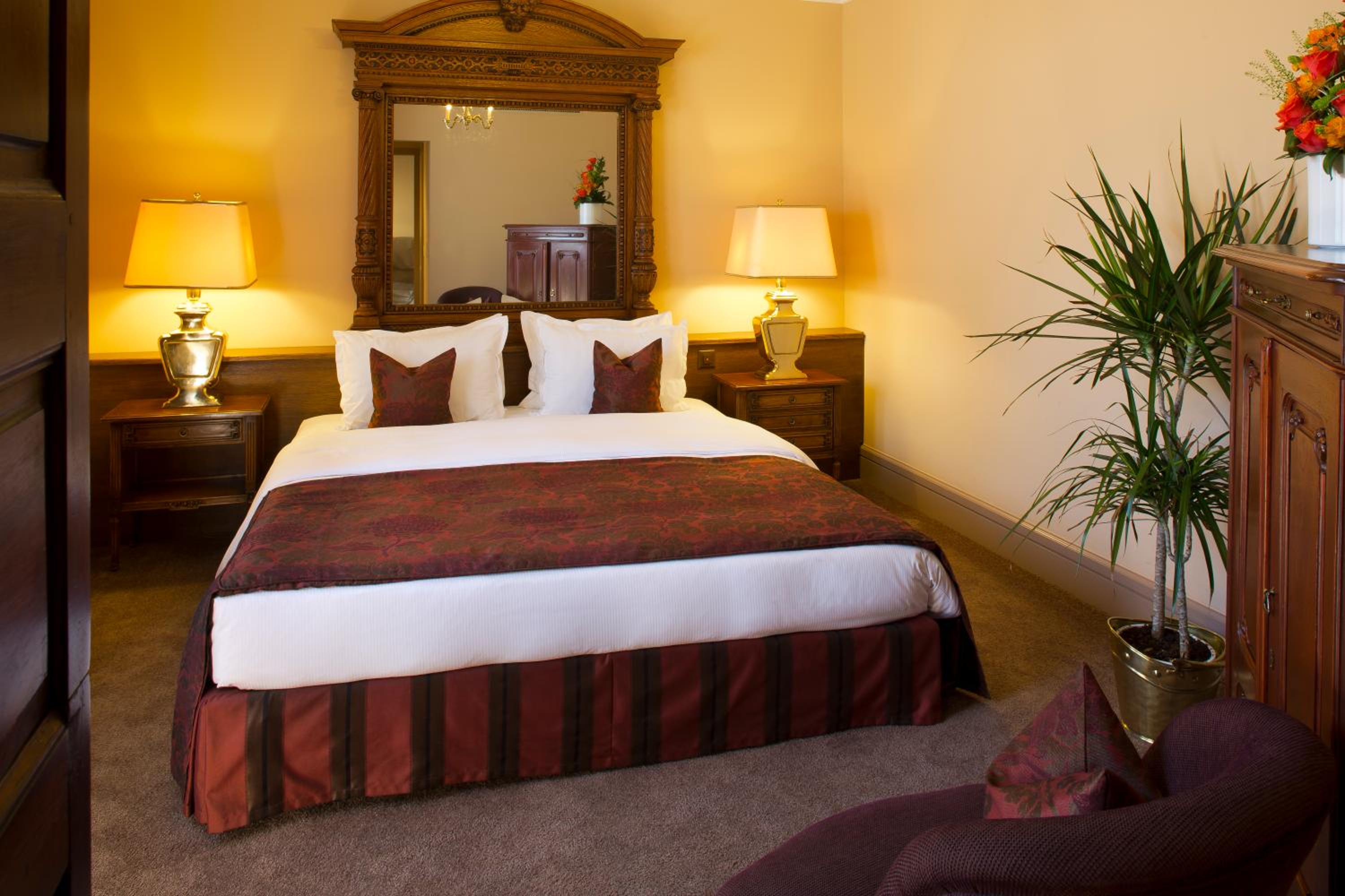 Room at HOTEL DE LA CIGOGNE GENEVA, GENEVA
