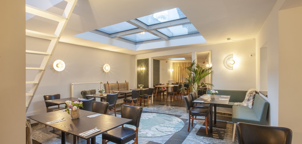 Hotel New Damshire 30/39